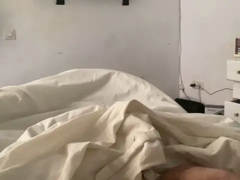 Bossinmidd12 online show from February 26, 2025, 9:21 am