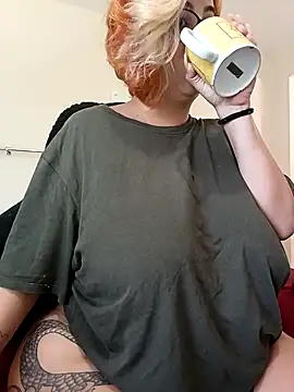 Escarlate4you  online show from December 14, 2025, 10:09 am