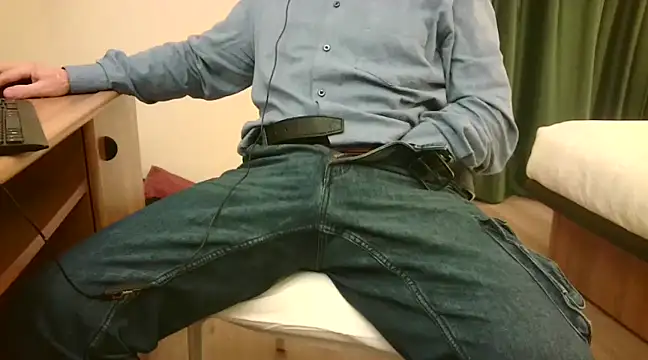 Giulio35 Pika online show from February 19, 2025, 8:20 pm