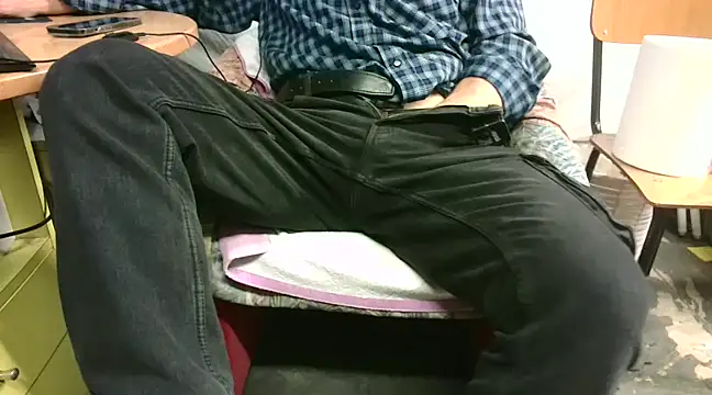 Giulio35 Pika online show from March 5, 2025, 5:18 pm