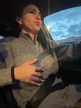 KimKelly13 online show from December 16, 2025, 7:13 am