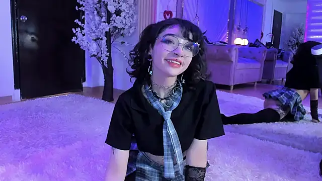 zephirahabney online show from March 3, 2025, 2:26 pm