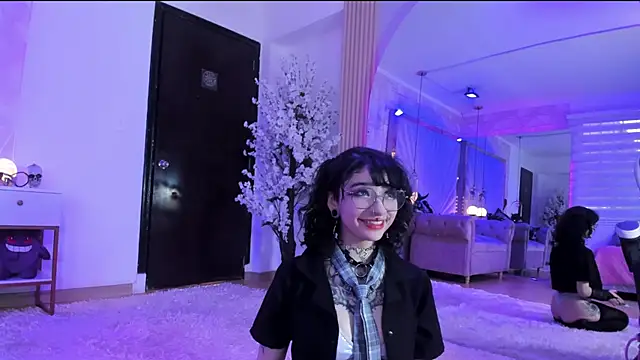 zephirahabney online show from March 3, 2025, 5:39 pm