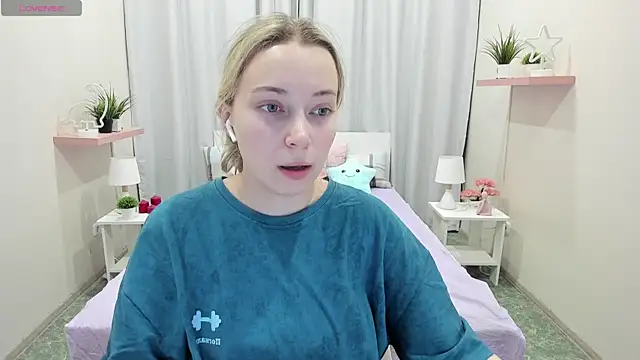 Snapshot of TiffanyBatson chatting on December 29, 2024, 12:12 pm TiffanyBatson online show from December 29, 2024, 12:12 pm