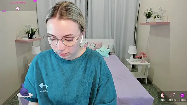 Snapshot of TiffanyBatson chatting on January 8, 2025, 11:10 am TiffanyBatson online show from January 8, 2025, 11:10 am