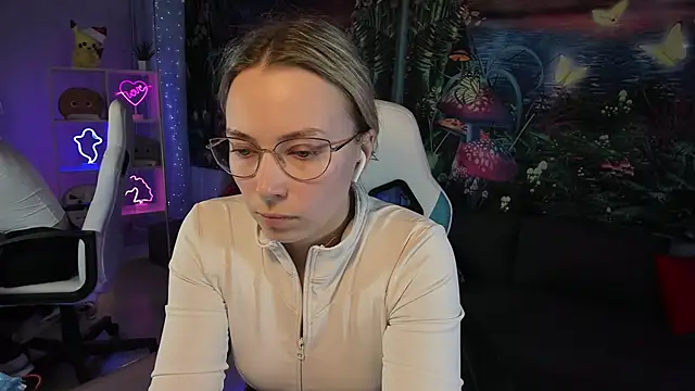 Snapshot of TiffanyBatson chatting on January 14, 2025, 8:31 am TiffanyBatson online show from January 14, 2025, 8:31 am