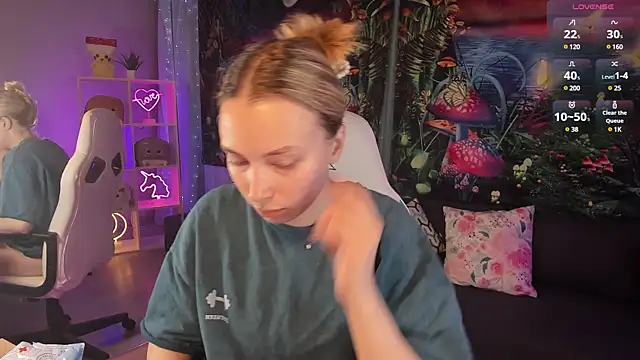 Snapshot of TiffanyBatson chatting on February 5, 2025, 4:37 am TiffanyBatson online show from February 5, 2025, 4:37 am