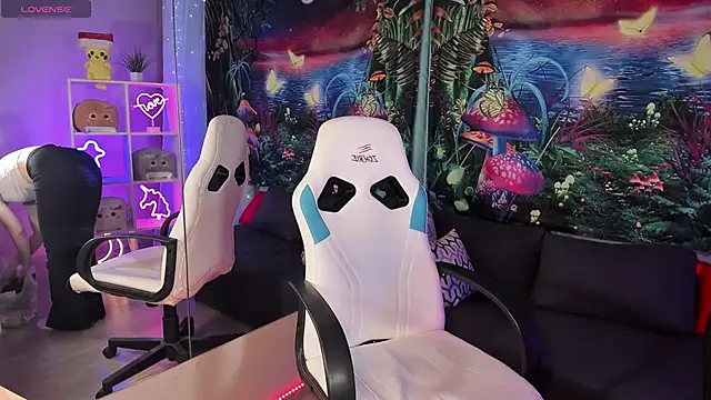 Snapshot of TiffanyBatson chatting on February 23, 2025, 3:13 am TiffanyBatson online show from February 23, 2025, 3:13 am