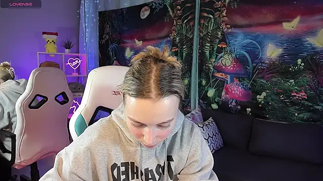 Snapshot of TiffanyBatson chatting on February 24, 2025, 7:55 am TiffanyBatson online show from February 24, 2025, 7:55 am