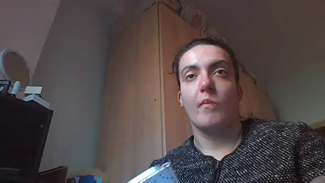 LadyMinnie online show from April 25, 2026, 11:24 am