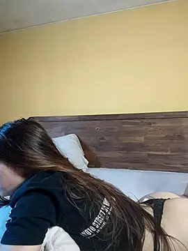 AntoniaHottie online show from March 5, 2026, 7:48 am