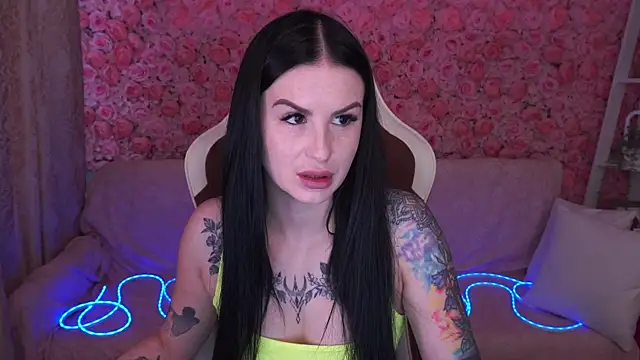 AmberDismond online show from June 9, 2026, 5:41 am