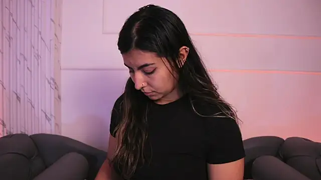 ShelleyMorell online show from February 18, 2025, 6:37 pm