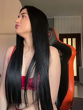 Julietta a online show from March 7, 2025, 11:07 am