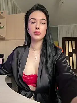 Julietta a online show from March 21, 2025, 7:33 am