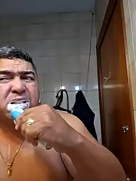 gordito xx online show from January 3, 2025, 6:33 am