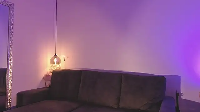 Isabella francoo online show from February 10, 2026, 11:36 am