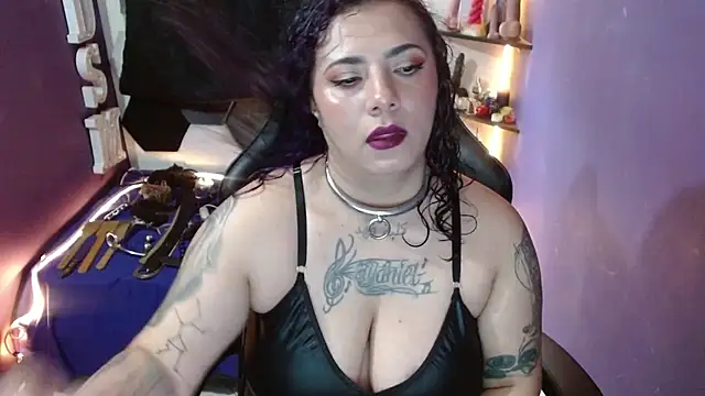 Alexa Slavehot777 online show from June 9, 2026, 8:09 pm
