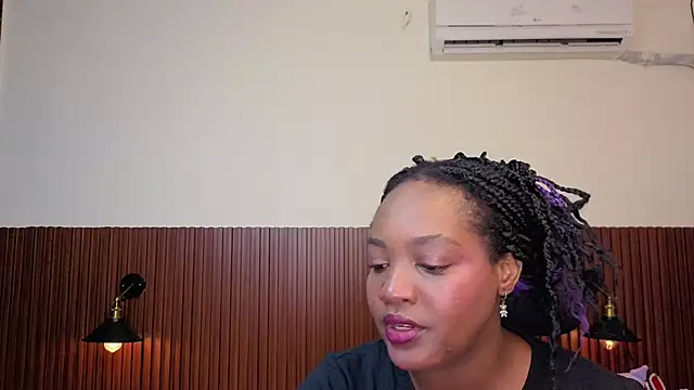 chanel brunette online show from April 13, 2026, 6:46 pm