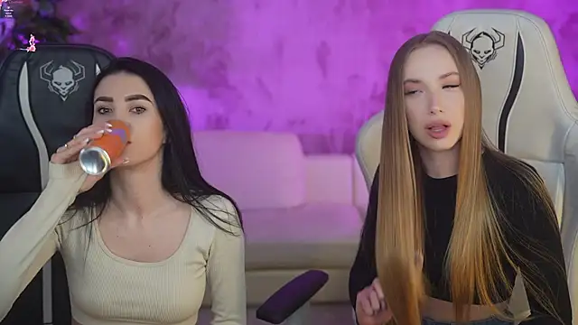 Tina Breeze online show from February 20, 2025, 7:55 am