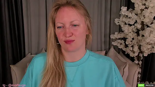 sugamomy online show from March 21, 2025, 11:45 pm