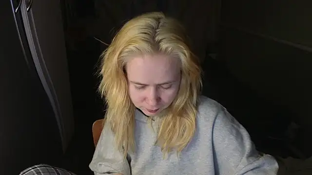 Riley Roo online show from January 6, 2026, 6:11 pm