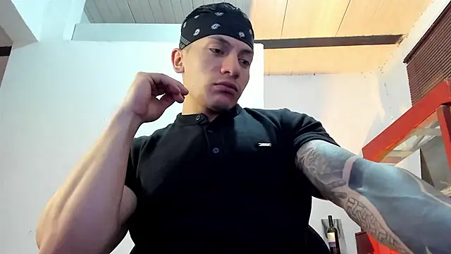 aquiles 51 online show from October 6, 2025, 9:01 pm