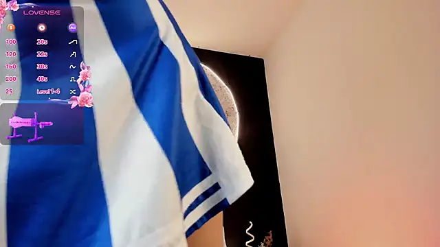 Snapshot of Elena-Rosse chatting on March 18, 2025, 4:58 am Elena-Rosse online show from March 18, 2025, 4:58 am