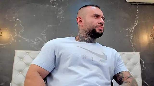 BruceDallas online show from December 15, 2024, 1:46 am