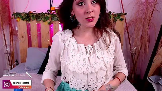 emily amaya online show from December 15, 2024, 2:37 pm