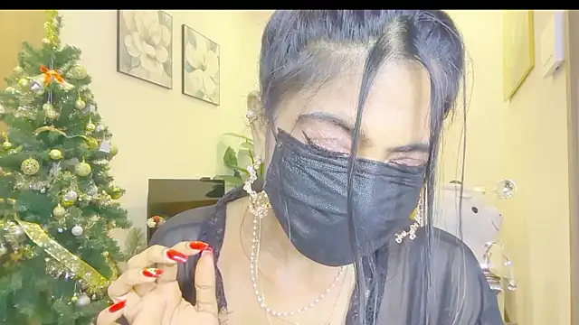 Snapshot of Monalisadon018 chatting on February 24, 2026, 8:29 pm Monalisadon018 online show from February 24, 2026, 8:29 pm