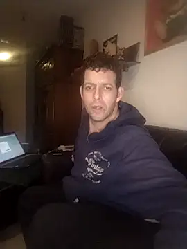 Knuffelstaaf123 online show from February 1, 2025, 4:35 am