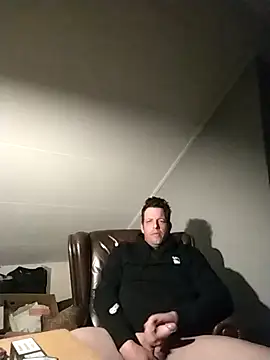 Knuffelstaaf123 online show from March 12, 2026, 9:21 pm