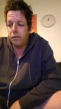 Knuffelstaaf123 online show from April 20, 2026, 1:14 pm