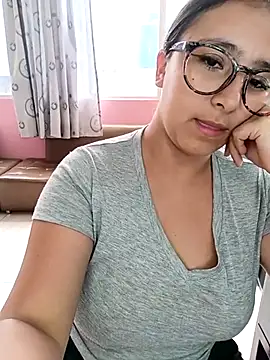 Cute Penelope online show from February 4, 2025, 6:17 pm