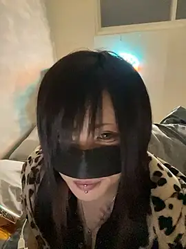 miyabi room online show from November 12, 2025, 12:27 pm