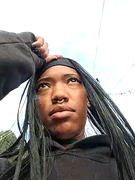 Honey-420- online show from October 24, 2025, 11:39 am