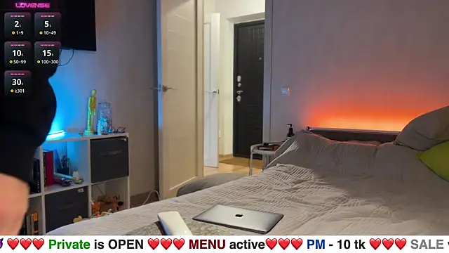 Snapshot of nikitos4you chatting on February 3, 2025, 7:40 am nikitos4you online show from February 3, 2025, 7:40 am