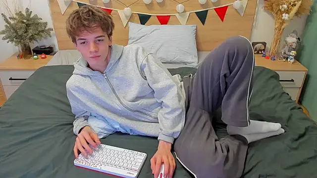 Fandi 777 online show from February 4, 2025, 5:31 am