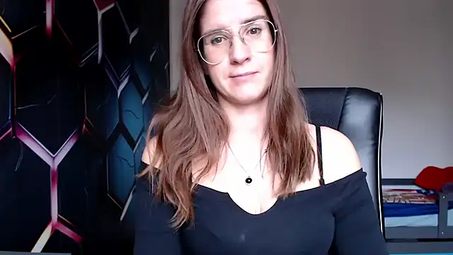 KayaRose online show from December 7, 2024, 11:18 am