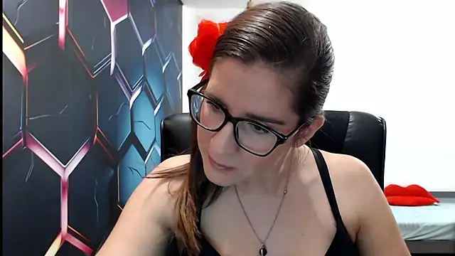KayaRose online show from December 18, 2024, 3:11 pm