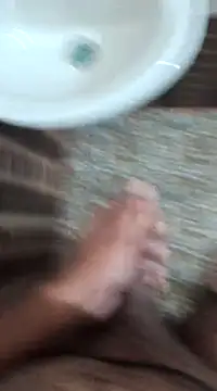 bobyyboyy1 online show from March 4, 2025, 3:22 am