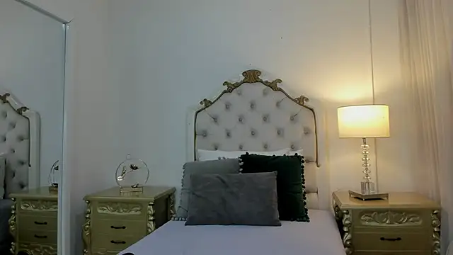 lexa 25  online show from December 16, 2025, 11:59 am