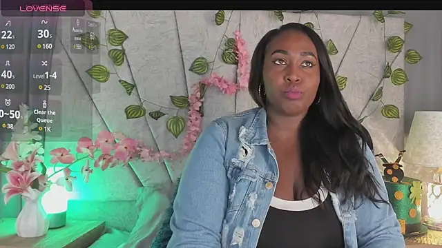 emilyrojas online show from March 10, 2025, 12:37 pm