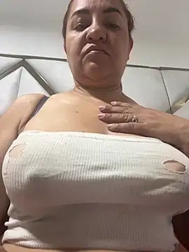 ruby santana777 online show from February 26, 2025, 1:52 pm