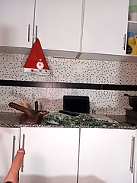 Bella045 online show from December 14, 2025, 6:30 am