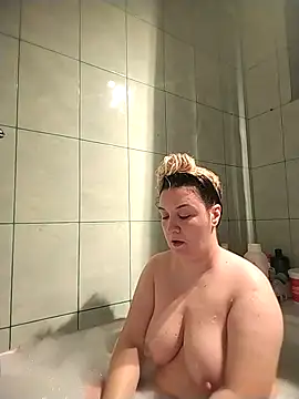 MikySWeet7 online show from October 24, 2025, 8:05 pm