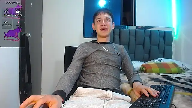 Mr daren  online show from February 20, 2025, 11:10 pm