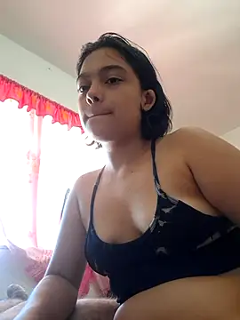 littlemelii online show from February 19, 2026, 6:37 pm