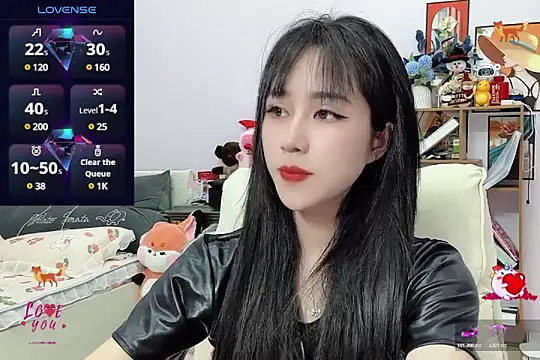  LLisa  online show from December 28, 2024, 6:18 pm